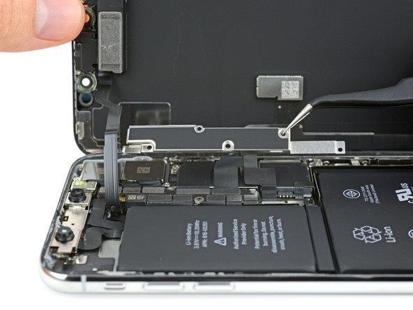 iFixit mổ bụng iPhone X: lần đầu tiên xuất hiện bảng mạch gập đôi và pin kép, cụm camera phức tạp chưa từng thấy - Ảnh 5.
