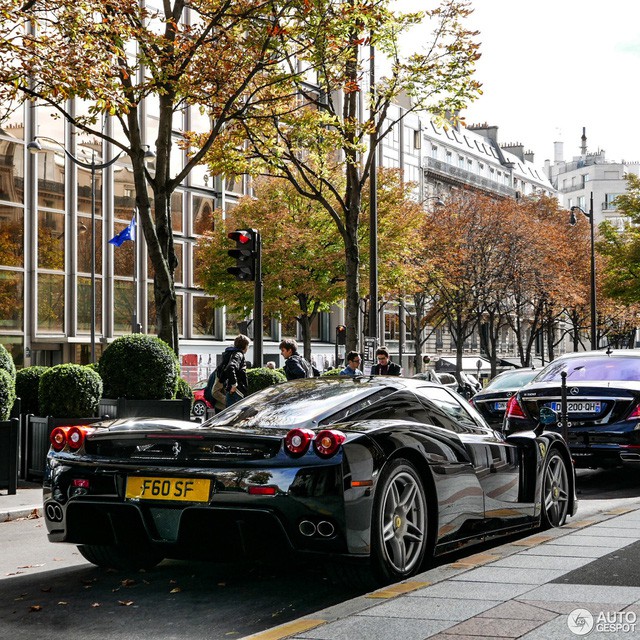 Ferrari Enzo 13 năm tuổi vẫn như xe mới - Ảnh 5.