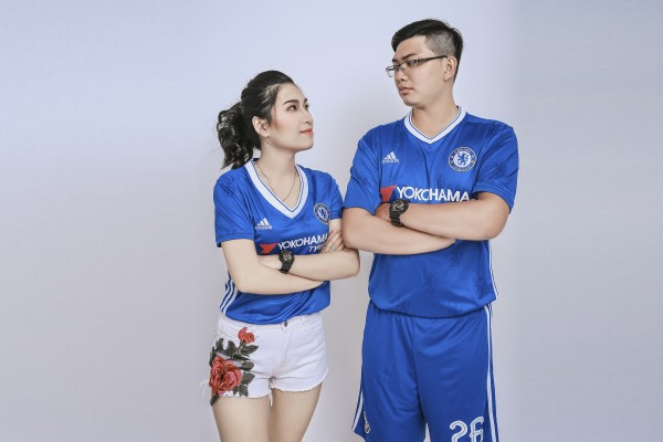 Tan chảy trước chuyện tình đẹp như tranh của đôi vợ chồng fan Chelsea - Ảnh 5.