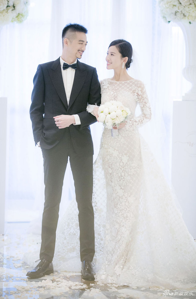 Triệu Vy thứ hai của Cbiz tổ chức đám cưới đẹp mộng mơ sau 2 năm kết hôn - Ảnh 6.