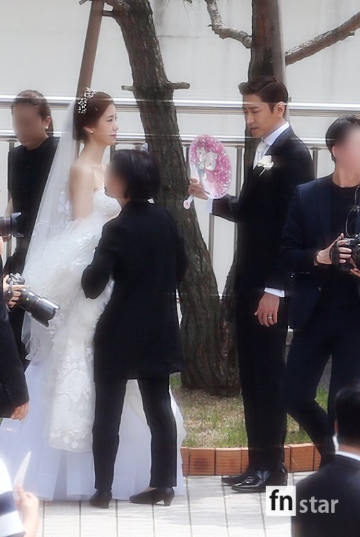 Đám cưới Eric Mun và Na Hye Mi trở thành tâm điểm vì đẹp như phim, hội tụ dàn phù rể khủng - Ảnh 6.