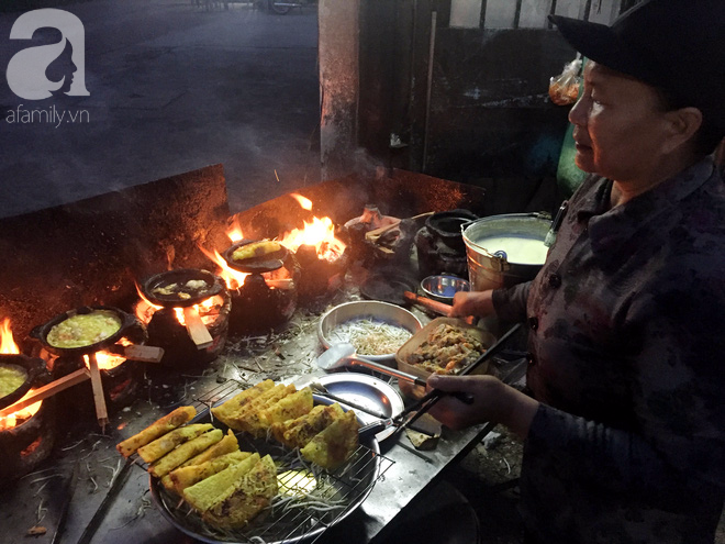  Đi ăn bánh xèo rực lửa, nghe chủ quán khoe chuyện tậu nhà Sài Gòn 700 triệu từ hai bàn tay không - Ảnh 6.