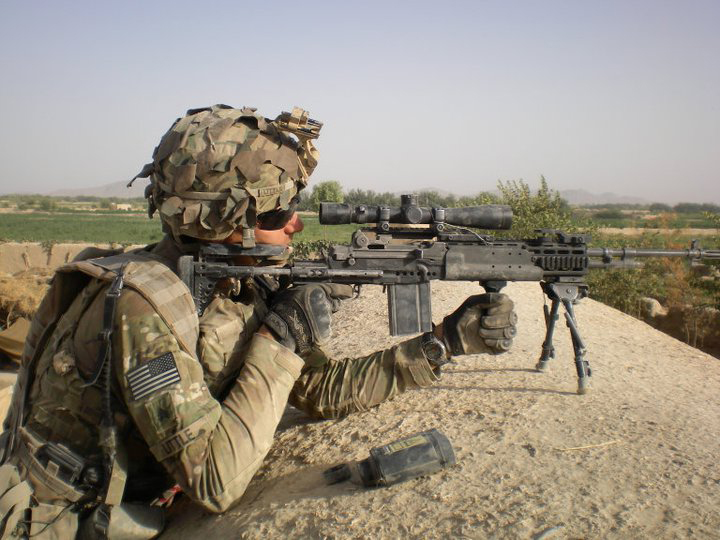 Mk 14 EBR &ndash; Khẩu s&uacute;ng x&oacute;a nh&ograve;a ranh giới giữa s&uacute;ng trường tấn c&ocirc;ng v&agrave; s&uacute;ng bắn tỉa - Ảnh 6.