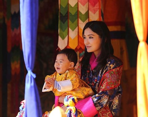 Hoàng hậu trẻ nhất thế giới ở xứ sở Bhutan - Ảnh 6.