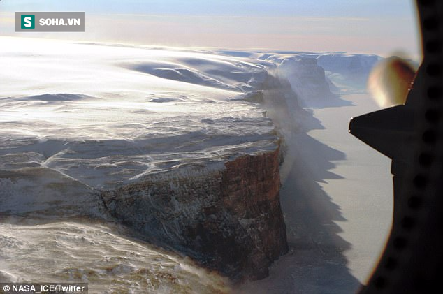 Greenland xuất hiện vết băng nứt bất thường, NASA đứng ngồi không yên - Ảnh 2.