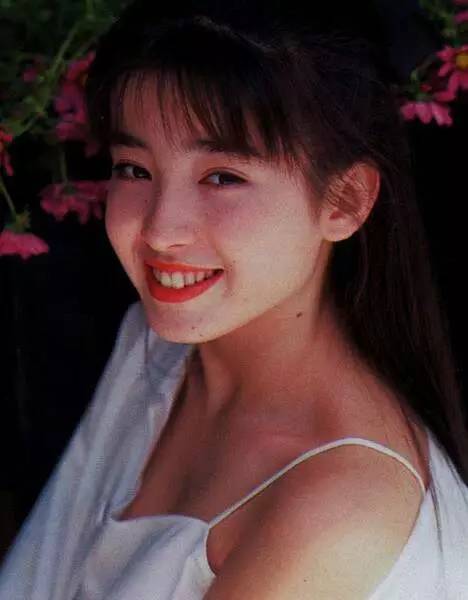 Chuyện đời của Ngọc nữ Nhật Bản: 17 tuổi bị mẹ ruột ép chụp ảnh khoả thân, làm gái bao nhà hàng - Ảnh 7.