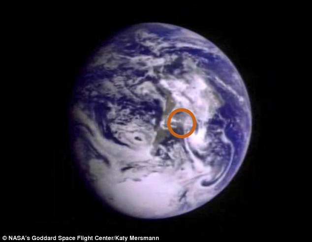 Chớp sáng lóe lên từ Trái Đất: Bí ẩn khiến NASA đang điên đầu giải mã - Ảnh 4.