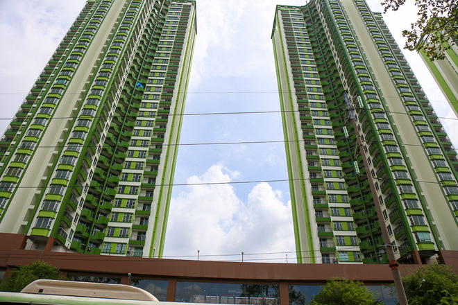 Cao ốc Thuận Kiều Plaza bỏ hoang bỗng lột xác với màu xanh lá nổi bật tại trung tâm Sài Gòn - Ảnh 7.
