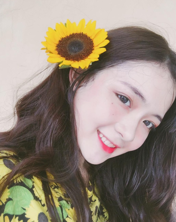 Nữ sinh làm mẫu ảnh hot nhất Nghệ An: 11 năm liền luôn là học sinh giỏi - Ảnh 8. Nữ sinh làm mẫu ảnh hot nhất Nghệ An: 11 năm liền luôn là học sinh giỏi - Ảnh 8.