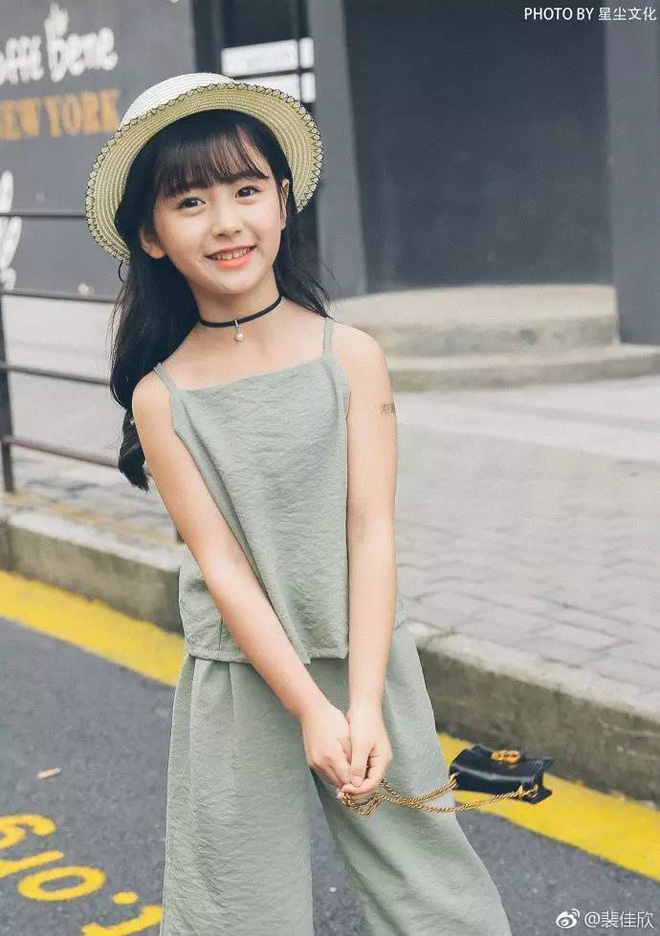 Tiểu mỹ nhân Thượng Hải xinh xắn như hoa, mới 8 tuổi đã kiếm bộn tiền - Ảnh 7.