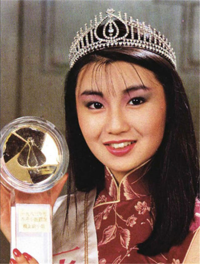 Nhìn Tân Hoa hậu răng hô ngậm ngùi tiếc nhan sắc Hoa hậu Hồng Kông thuở trước  - Ảnh 7.