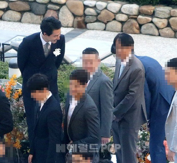 Đám cưới siêu khủng của diễn viên Vườn sao băng: Hội bạn thân tài tử, mỹ nhân hội tụ, thiếu Song Joong Ki - Ảnh 7.