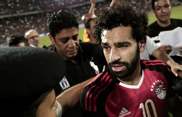 Người Ai Cập phát điên khi Salah ghi bàn phút cuối, giúp đội nhà dự World Cup sau 28 năm dài - Ảnh 6.