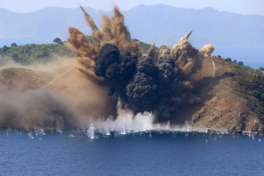 Du lịch Triều Tiên kiểu mới: Vừa tắm biển vừa ngắm bắn tên lửa - Ảnh 7.