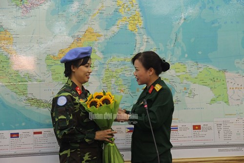 Vẻ đẹp của nữ sĩ quan Việt Nam đầu tiên tham gia nhiệm vụ Gìn giữ hoà bình LHQ - Ảnh 7.