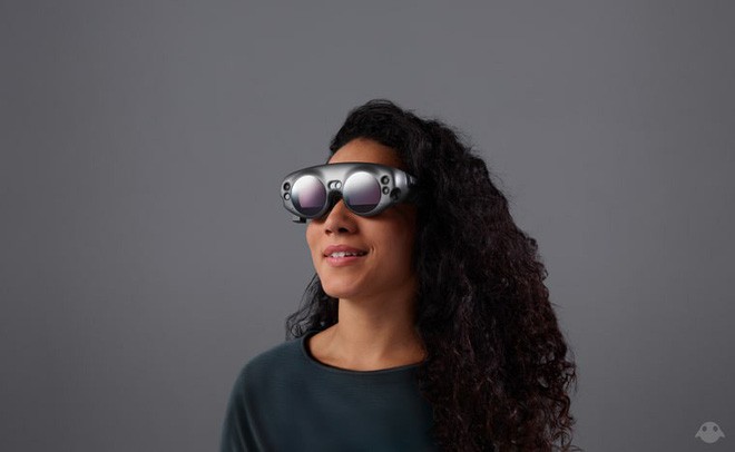 Đây là mẫu kính thực tế ảo đầu tiên của Magic Leap, vẫn còn khá to và phải cải tiến nhiều - Ảnh 7.