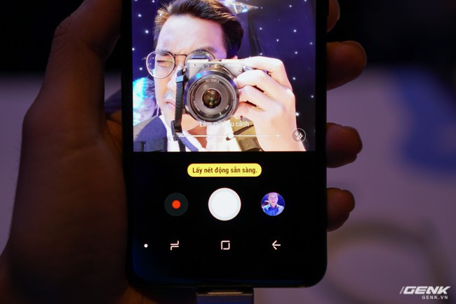 Bộ đôi Samsung Galaxy A8 (2018) và Galaxy A8+ (2018) chính thức ra mắt tại thị trường Việt Nam: Màn hình vô cực giống dòng S cao cấp, trang bị camera selfie kép, giá từ 10.990.000 đồng - Ảnh 7.