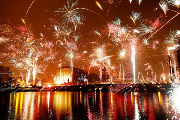 Đây là 11 thành phố đón năm mới hoành tráng nhất trên thế giới - Ảnh 7.
