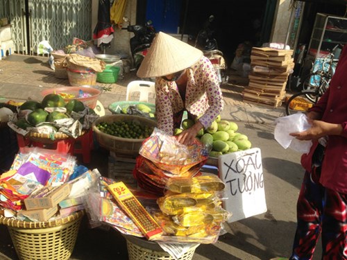 Nhộn nhịp mua cá lóc nướng trong ngày Thần tài - Ảnh 8.