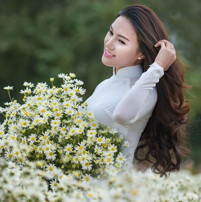 Cô gái xinh đẹp cao 1m70, từng đi thi Hoa hậu Việt Nam tình nguyện nhập ngũ - Ảnh 8.