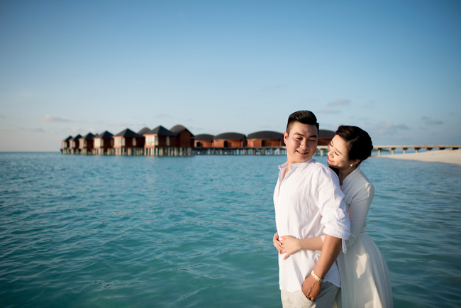 Hậu đám cưới 6 tỷ, nữ đại gia Bình Phước tiếp tục gây sốt với bộ ảnh cưới đẹp nao lòng tại Maldives và Singapore - Ảnh 8.