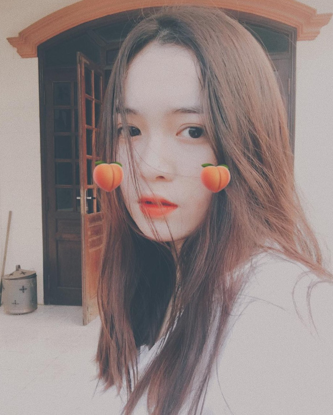 Nữ sinh làm mẫu ảnh hot nhất Nghệ An: 11 năm liền luôn là học sinh giỏi - Ảnh 9. Nữ sinh làm mẫu ảnh hot nhất Nghệ An: 11 năm liền luôn là học sinh giỏi - Ảnh 9.