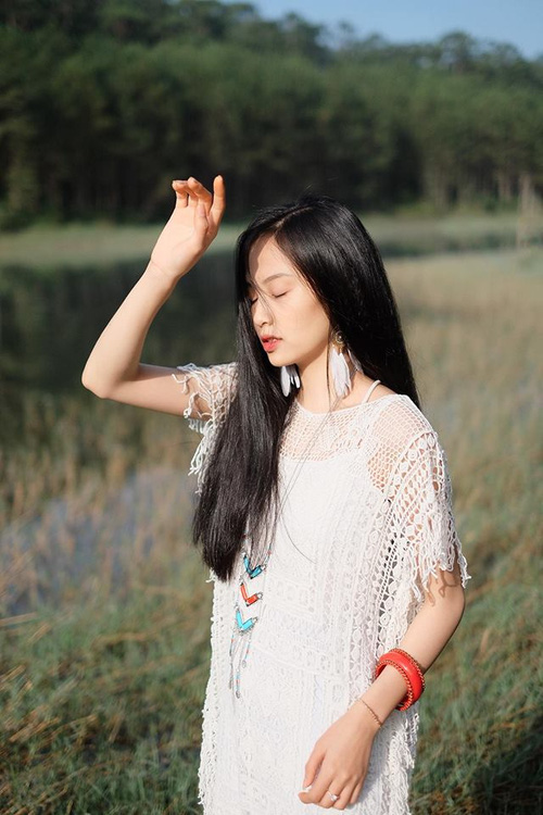 Nàng thơ mới của dân mạng Việt: Cô gái 22 tuổi dịu dàng với mái tóc đen và đôi mắt buồn - Ảnh 8.