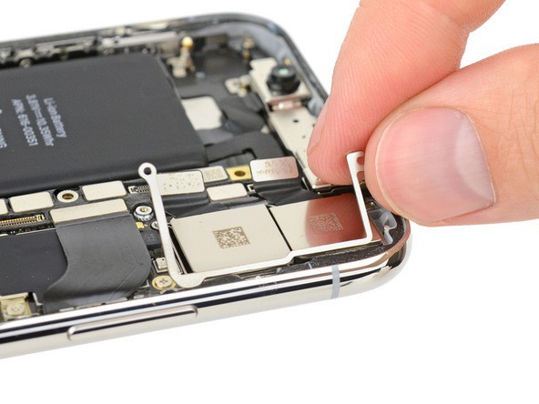 iFixit mổ bụng iPhone X: lần đầu tiên xuất hiện bảng mạch gập đôi và pin kép, cụm camera phức tạp chưa từng thấy - Ảnh 8.
