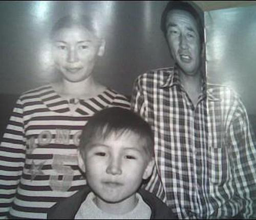 Gặp lại cậu bé Mông Cổ sau 6 năm làm lay động hàng triệu khán giả với bài hát “Gặp mẹ trong mơ” - Ảnh 3.