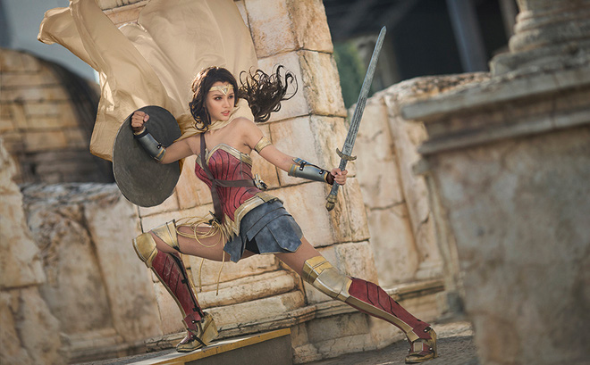 Cô gái Philippines có màn cosplay thành Wonder Woman xuất sắc không thua bản gốc - Ảnh 9.