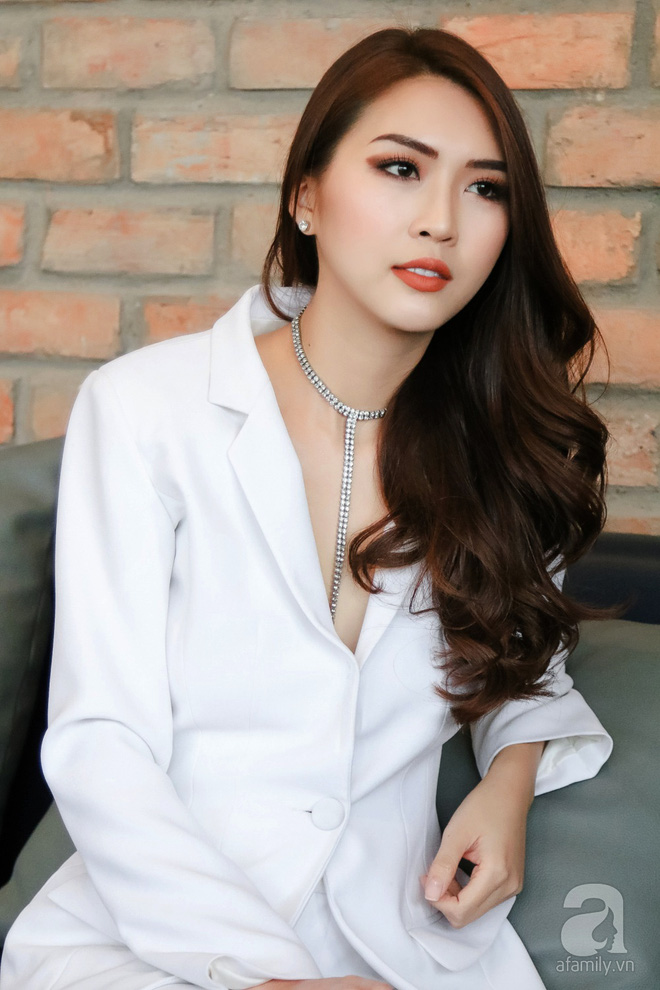  Hoa hậu Tường Linh: Mỗi ngày ngủ được 2 tiếng, nói thí sinh The Face như hot girl kem trộn là thiếu công bằng! - Ảnh 9.