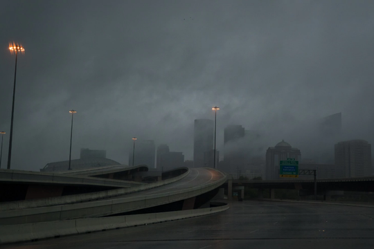 Mỹ: Bức ảnh gây sốc trong bão Harvey - Ảnh 8.