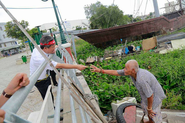 Qua lời kể của những người từng có dịp gặp gỡ, người ta mới hiểu tấm lòng y đức của Viện trưởng Viện huyết học truyền máu TW - Ảnh 9.