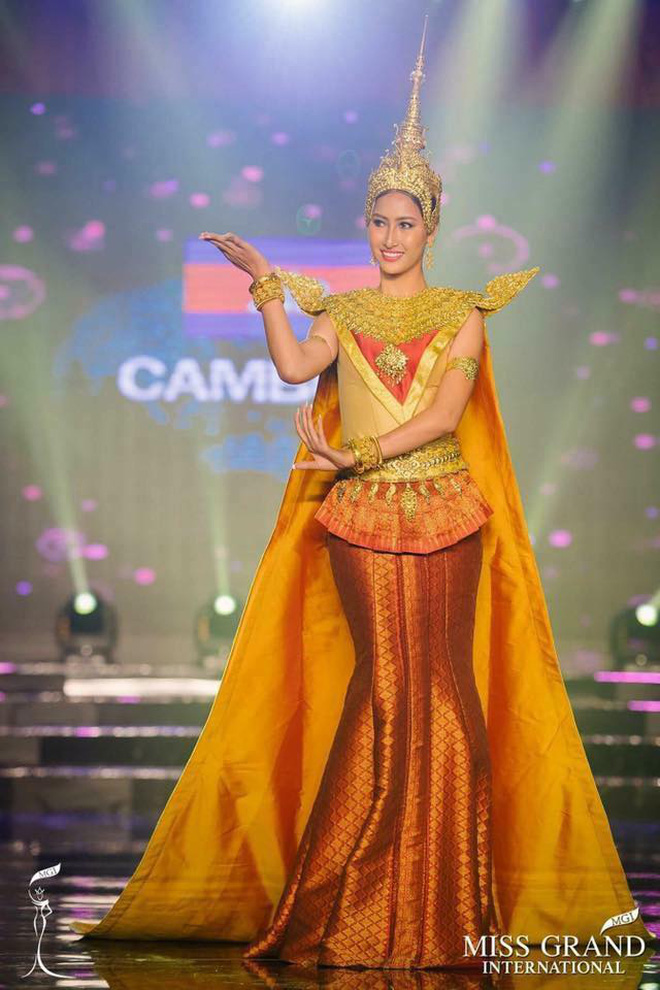 Chuyện hy hữu: BTC Miss Grand International công bố nhầm Top 1 bình chọn Trang phục dân tộc giữa Việt Nam và Indonesia - Ảnh 9.