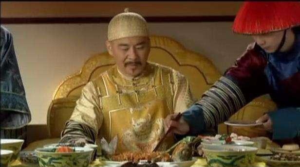 Sự thật gây sốc về những bữa yến tiệc thịnh soạn trong phim Trung Quốc - Ảnh 3.