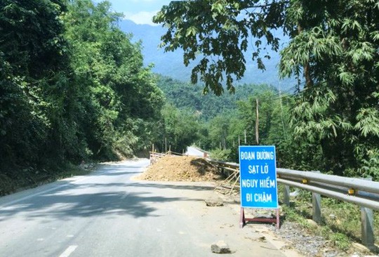 Quốc lộ gần 100 triệu đô ở Thanh Hóa sụt lún kinh hoàng - Ảnh 10.