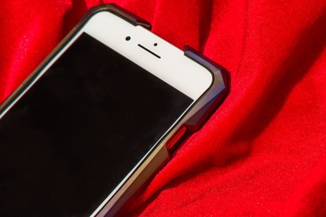 Chiếc vỏ ốp iPhone X làm bằng titanium có giá đắt hơn cả iPhone X - Ảnh 10.