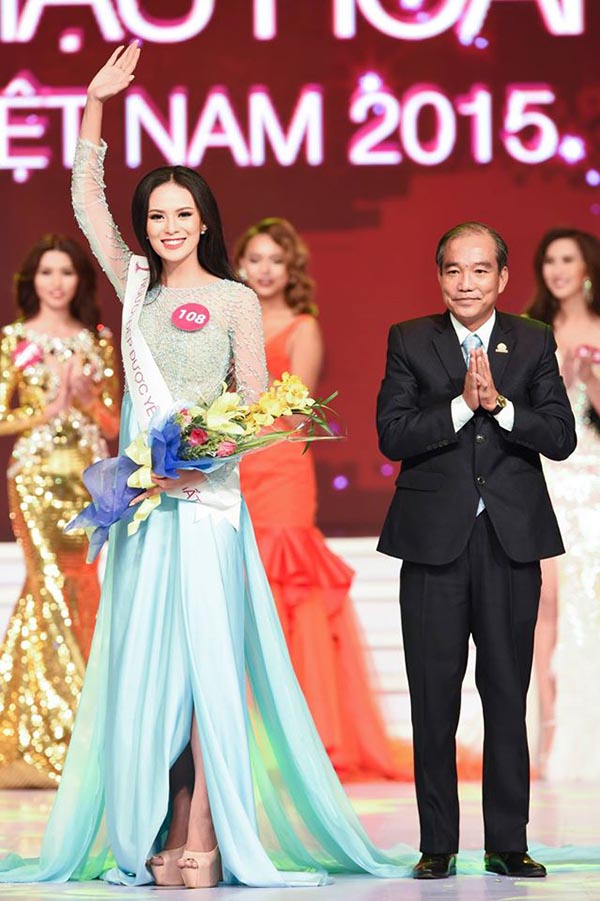 Người đẹp Hoa hậu tổ chức đám cưới với đại gia hơn 16 tuổi xa hoa nhất nhì showbiz Việt - Ảnh 16.