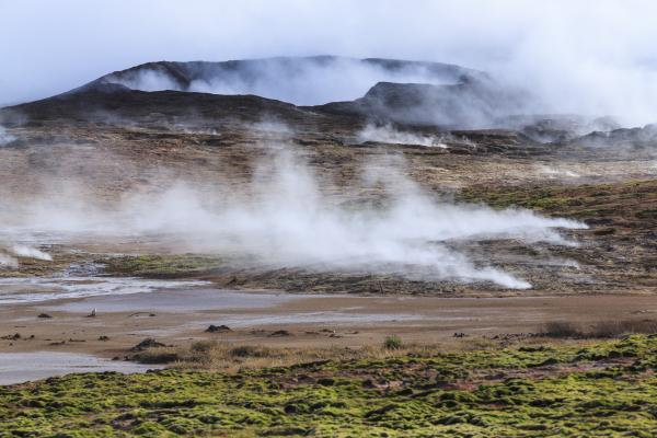 Khoan sâu 4.800m vào lõi núi lửa, Iceland lần đầu tiên khai thác năng lượng từ đá mácma - Ảnh 1.