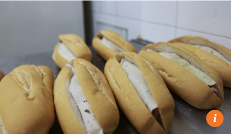  Những quán bánh mì Việt Nam ngon nức tiếng được báo Hong Kong ca ngợi - Ảnh 3.