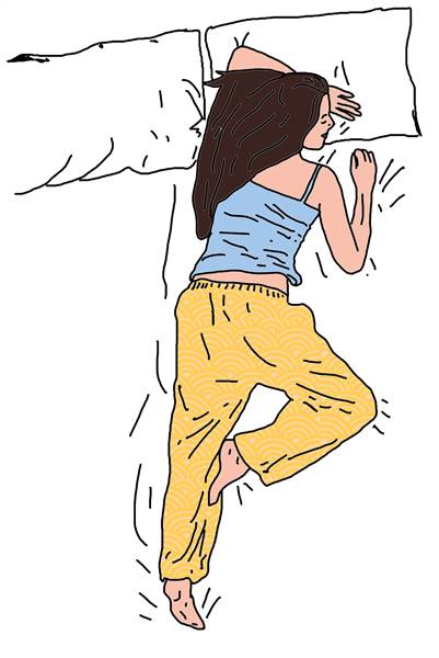 Cách nằm ngủ không bị đau lưng, ngáy to hay khó thở : Mẹo đơn giản nhưng ít người biết - Ảnh 3.