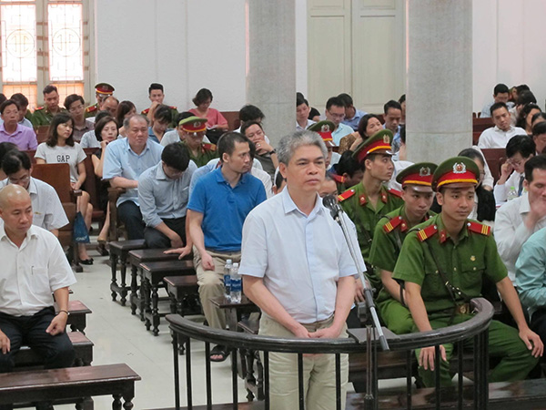 Nguyên Phó TGĐ PVN khai nhận 20 tỷ mua nhà, ô tô, cho con du học và gửi tiết kiệm - Ảnh 1.