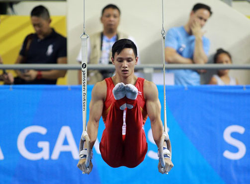 Từ cậu bé suy dinh dưỡng, nay ốm mai đau đến chiến binh toàn năng khuynh đảo SEA Games - Ảnh 2.