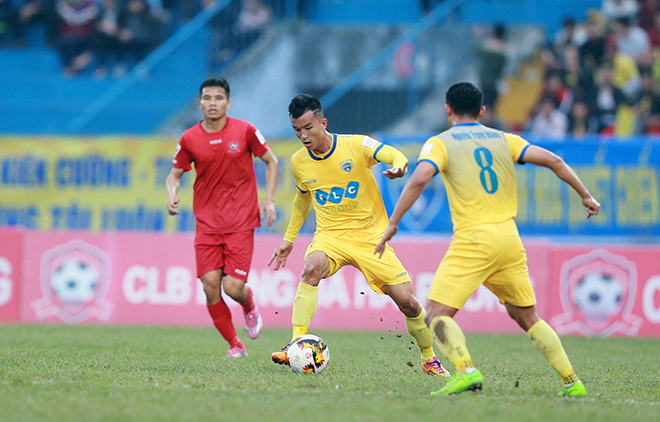 HLV vô địch châu Âu: Ăn như dân nhậu Việt & tài đắc nhân tâm để ngự trên đỉnh V-League - Ảnh 1.