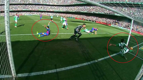 Cả Real lẫn Barca cùng “run rẩy” vì trọng tài trước siêu kinh điển - Ảnh 2.