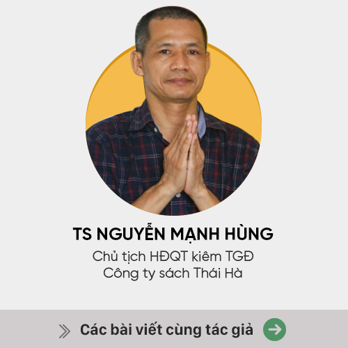 TS Nguyễn Mạnh Hùng: Tại sao tôi không thích được nhận hoa? - Ảnh 2.