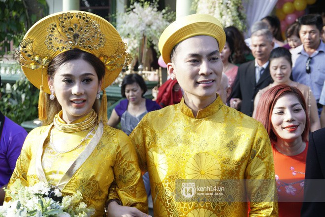 Mời 4 người yêu cũ dự cưới và những điều hy hữu, kỳ lạ trong đám cưới của Lâm Khánh Chi - Ảnh 11.