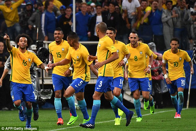 Brazil giành vé World Cup 2018: Chúa Trời đã tặng Tite cho Selecao! - Ảnh 1.