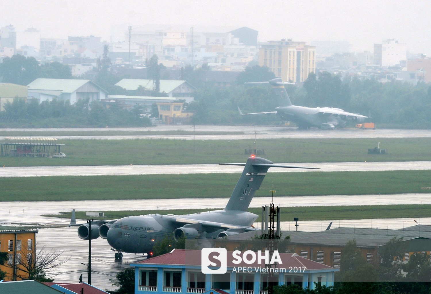 4 vận tải cơ C-17 Mỹ lần lượt đáp xuống Đà Nẵng, vận chuyển trang bị quan trọng phục vụ ông Trump ở APEC - Ảnh 6.