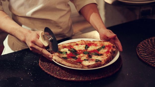 Vì sao người đàn ông Nhật này có thể kiếm được hàng chục triệu USD chỉ nhờ bán pizza ở Việt Nam? - Ảnh 2.